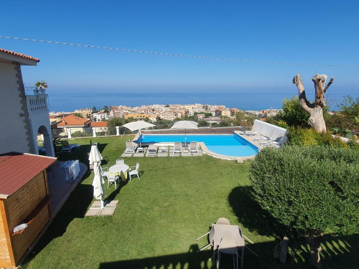 Appartamenti Borgo Panoramico N 5 Tropea Buitenkant foto
